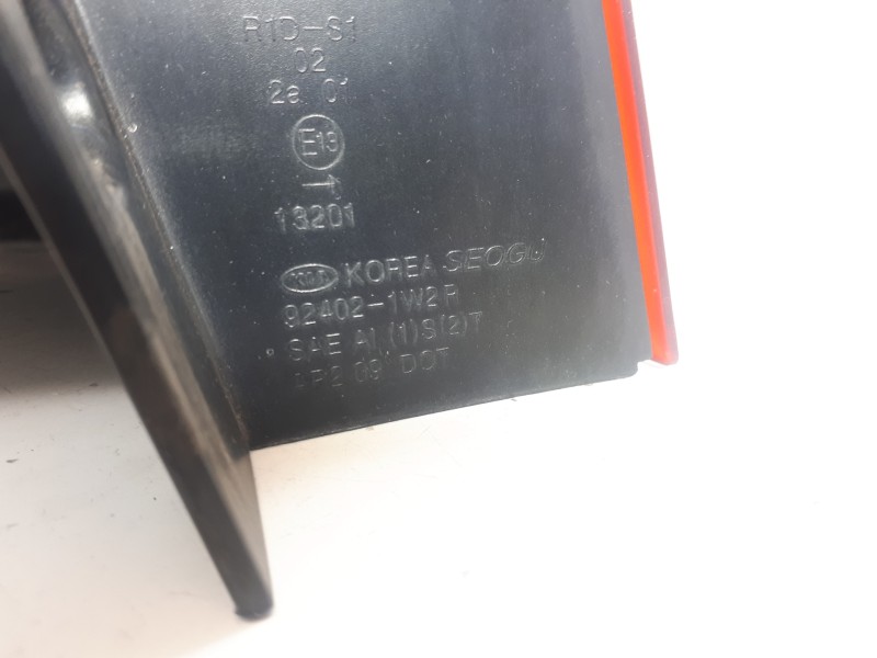 Recambio de piloto trasero derecho para kia rio basic referencia OEM IAM 924021W2R  