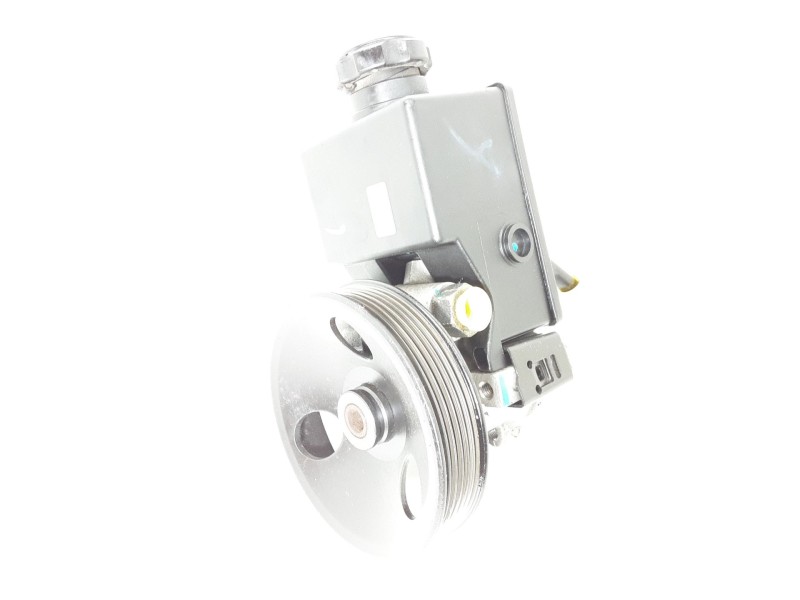 Recambio de bomba direccion para ssangyong rodius i 2.7 xdi referencia OEM IAM NS6540647  
