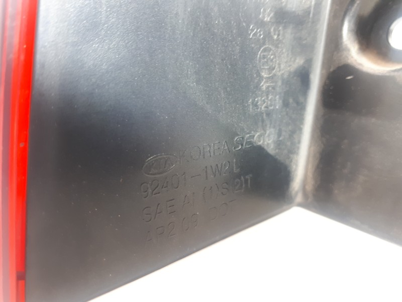 Recambio de piloto trasero izquierdo para kia rio basic referencia OEM IAM 924011W2L  