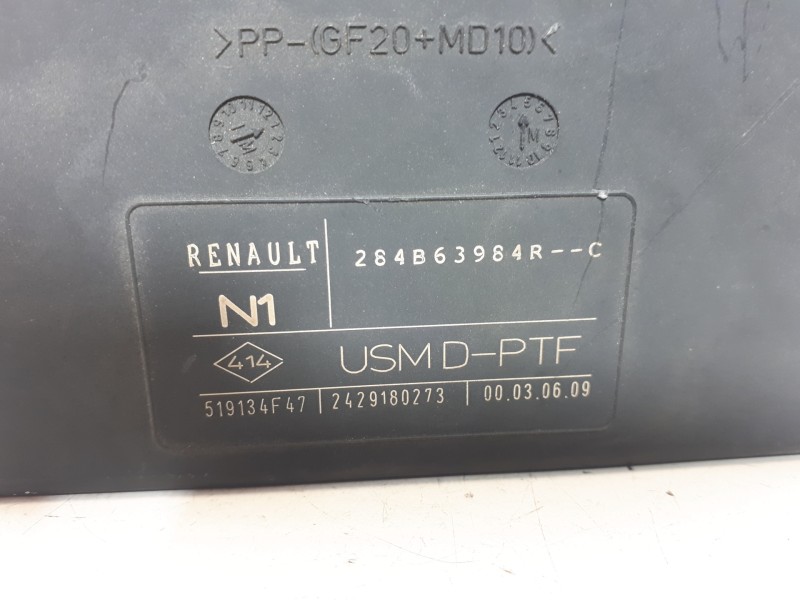 Recambio de caja reles / fusibles para renault laguna iii referencia OEM IAM 284B63984RC  