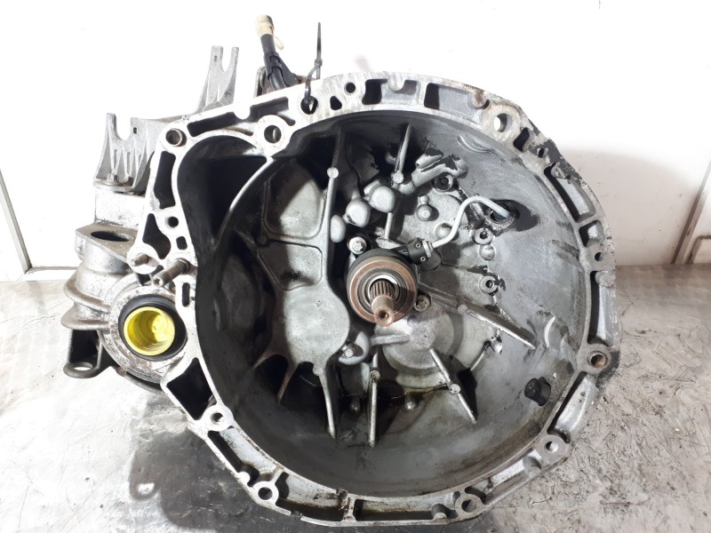 Recambio de caja cambios para renault megane ii classic berlina confort authentique referencia OEM IAM ND0001 A131935 