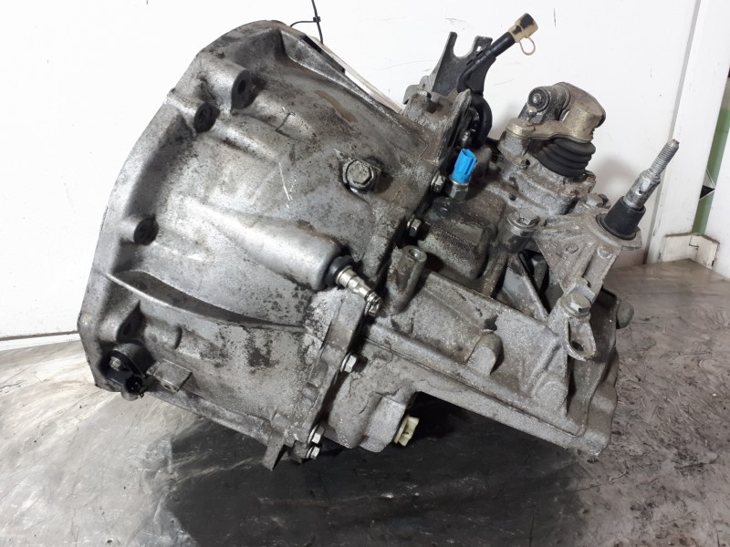 Recambio de caja cambios para renault megane ii classic berlina confort authentique referencia OEM IAM ND0001 A131935 