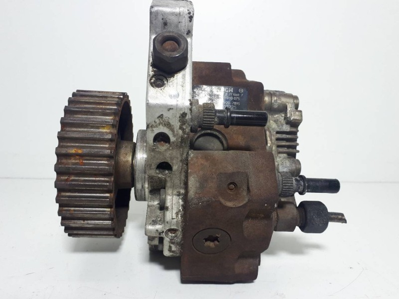Recambio de bomba inyeccion para renault megane ii berlina 5p confort authentique referencia OEM IAM 8200108225 0445010075 CRCP3