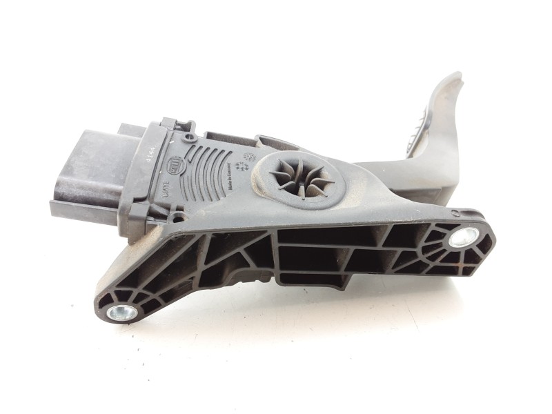 Recambio de pedal acelerador para ford fiesta (ccn) ambiente referencia OEM IAM 8V219F836AB  