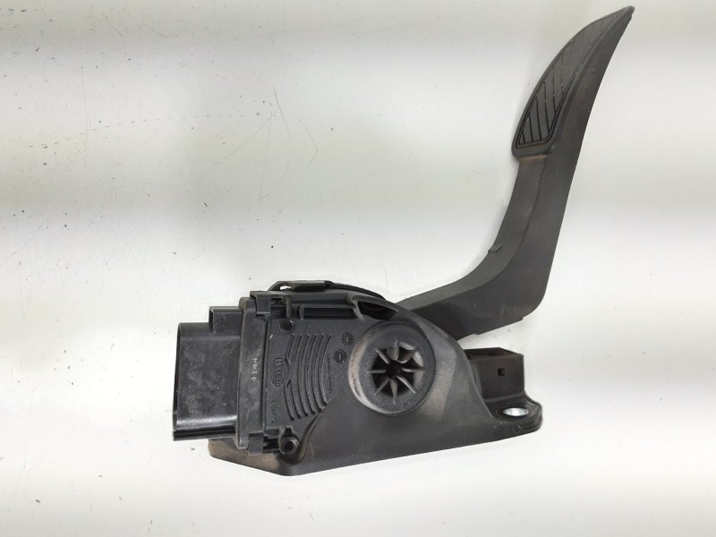 Recambio de pedal acelerador para ford fiesta (ccn) ambiente referencia OEM IAM 8V219F836AB  