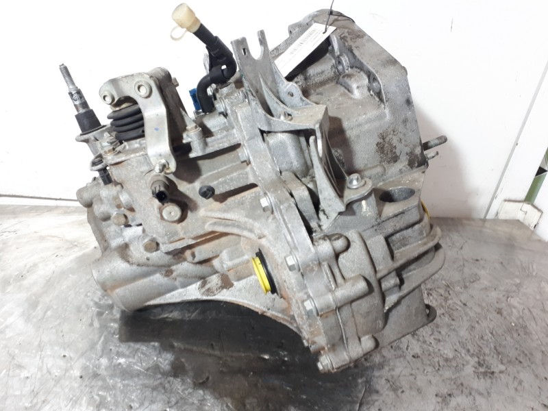 Recambio de caja cambios para renault megane ii classic berlina confort authentique referencia OEM IAM ND0001 A131935 