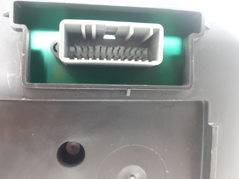 Recambio de cuadro instrumentos para renault megane ii berlina 5p authentique referencia OEM IAM 8200408790D  