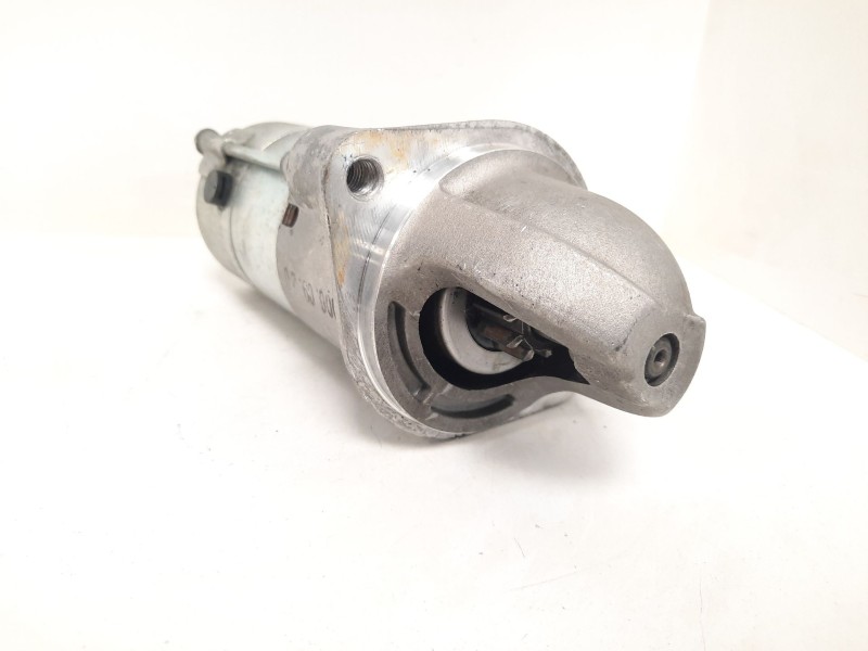 Recambio de motor arranque para ssangyong rodius i 2.7 xdi referencia OEM IAM 6611514101  
