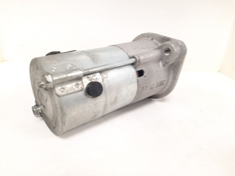 Recambio de motor arranque para ssangyong rodius i 2.7 xdi referencia OEM IAM 6611514101  