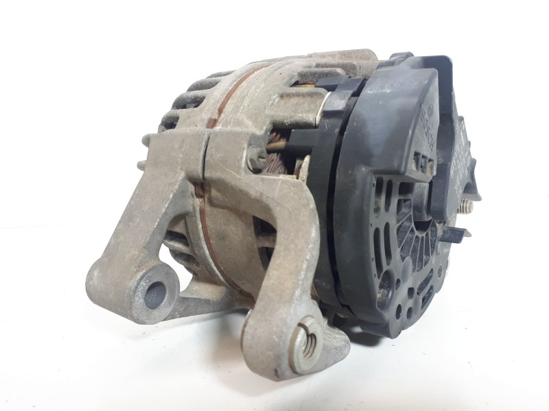 Recambio de alternador para opel agila básico referencia OEM IAM 24437119 0124225018 70A