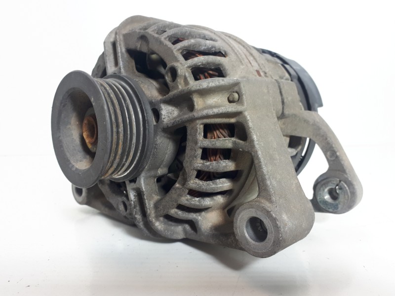 Recambio de alternador para opel agila básico referencia OEM IAM 24437119 0124225018 70A