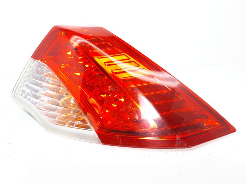 Recambio de piloto trasero derecho para renault laguna iii referencia OEM IAM   