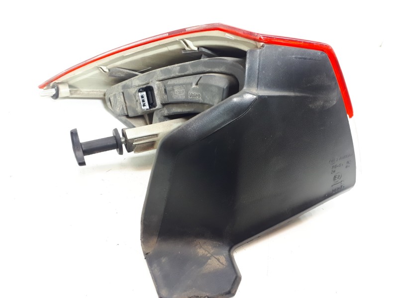 Recambio de piloto trasero derecho para renault laguna iii referencia OEM IAM   