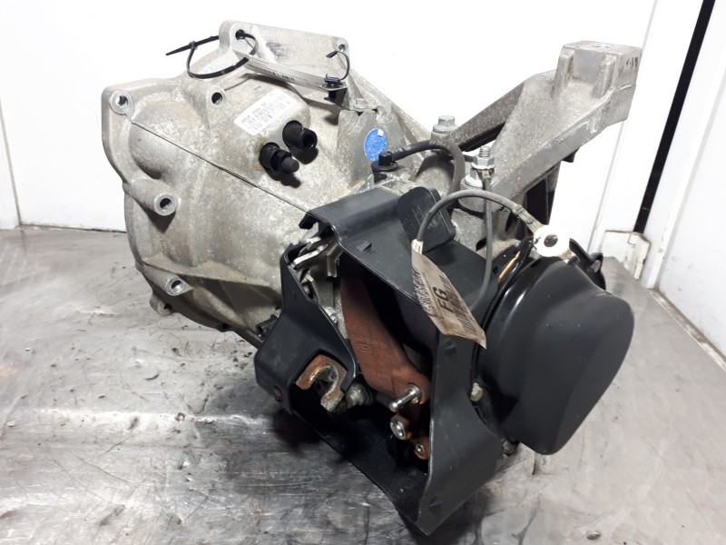 Recambio de caja cambios para ford focus berlina (cap) ambiente (d) referencia OEM IAM 3M5R7002NF T6TC1 