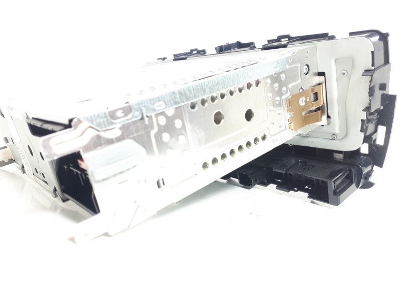 Recambio de sistema audio / radio cd para seat ibiza (6j5) copa referencia OEM IAM 6J0035156  