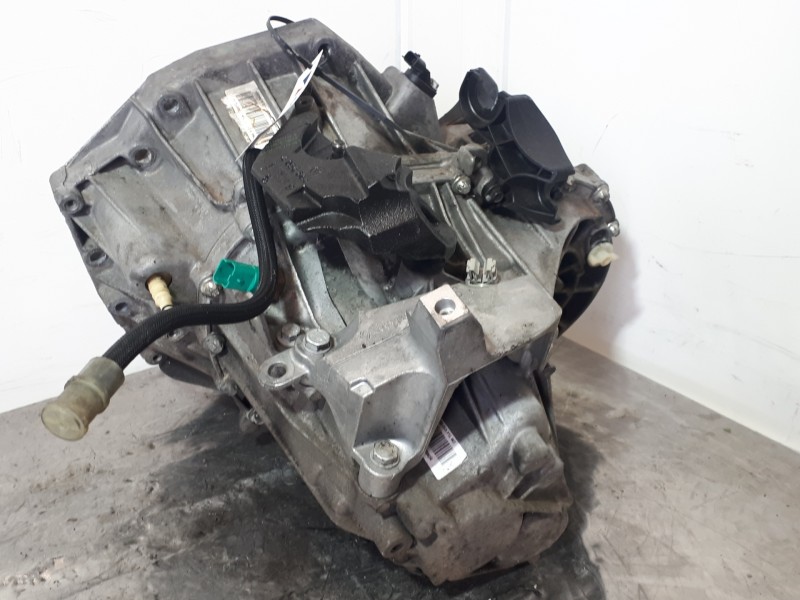Recambio de caja cambios para renault megane iii berlina 5 p dynamique referencia OEM IAM TL4K9S2 79638 E A P04991