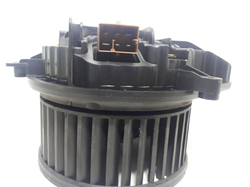 Recambio de motor calefaccion para audi a4 avant (8e) 2.0 tdi referencia OEM IAM 8E1820021E  