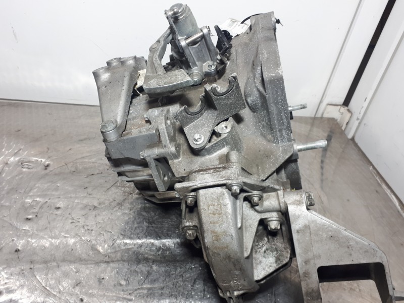 Recambio de caja cambios para opel insignia berlina cosmo referencia OEM IAM M320FAMB 3300508AXE 