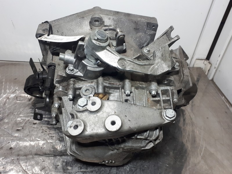 Recambio de caja cambios para opel insignia berlina cosmo referencia OEM IAM M320FAMB 3300508AXE 