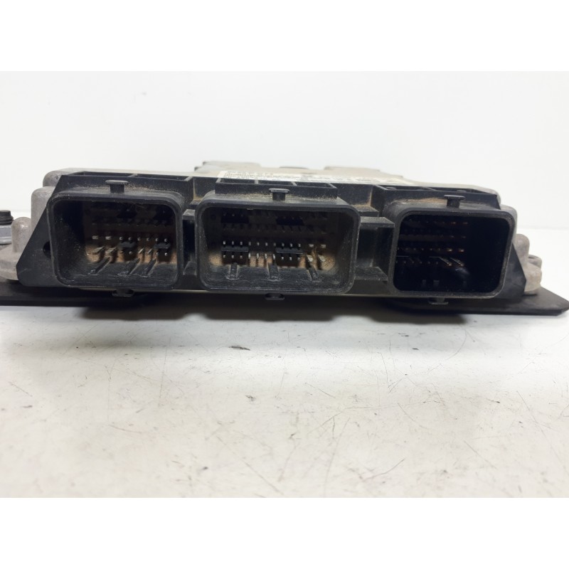 Recambio de centralita motor uce para peugeot 308 1.6 16v hdi fap referencia OEM IAM 9664257580 0281013332 EDC16C34