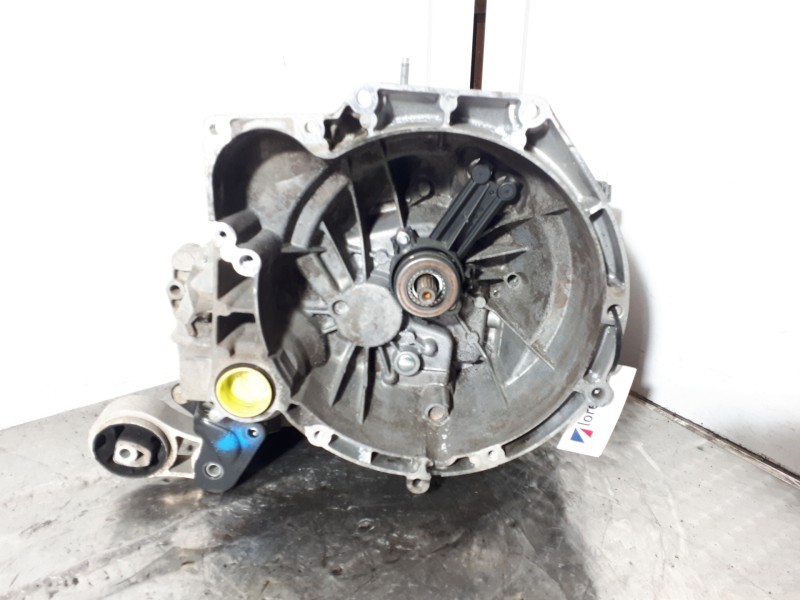 Recambio de caja cambios para ford fiesta (cbk) ambiente referencia OEM IAM T6TB1  