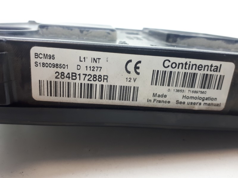Recambio de modulo electronico para renault megane iii berlina 5 p bose edition referencia OEM IAM 284B17288R BCM95 S180098501