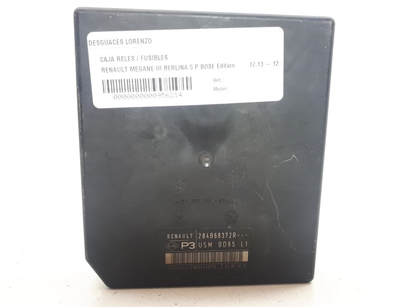 Recambio de caja reles / fusibles para renault megane iii berlina 5 p bose edition referencia OEM IAM 284B68372R  