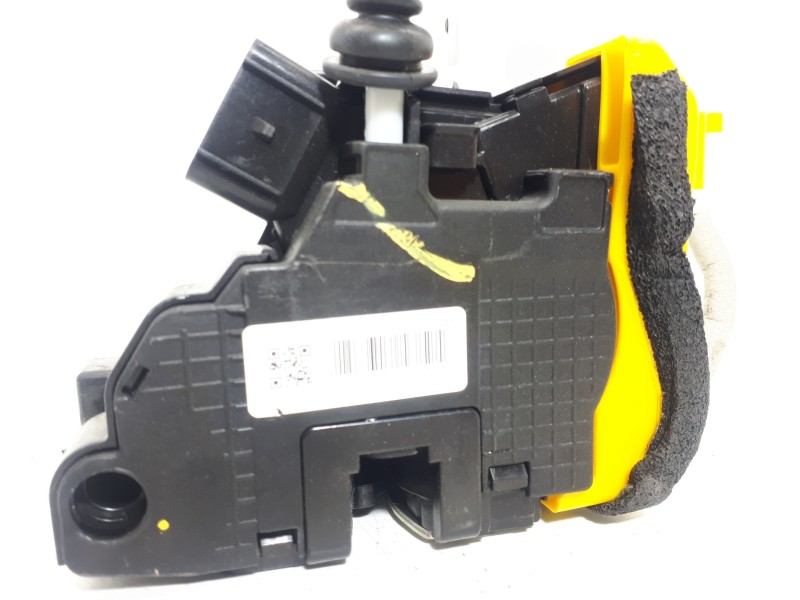 Recambio de cerradura puerta delantera derecha para kia cee´d drive referencia OEM IAM 81320A2410  