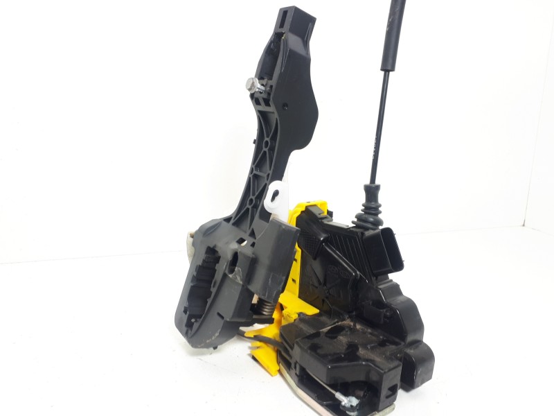 Recambio de cerradura puerta delantera derecha para kia cee´d drive referencia OEM IAM 81320A2410  