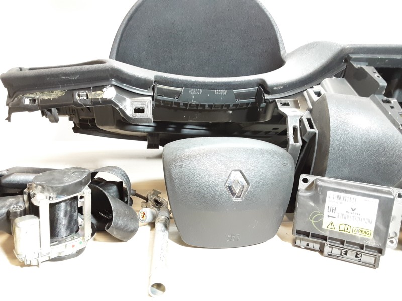 Recambio de kit airbag para renault megane iii berlina 5 p bose edition referencia OEM IAM   