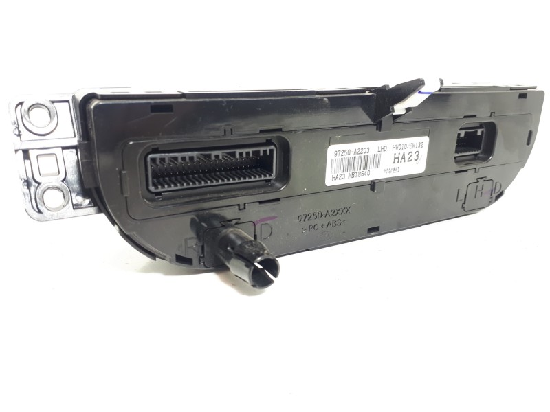 Recambio de mando climatizador para kia cee´d drive referencia OEM IAM 97250A2203  
