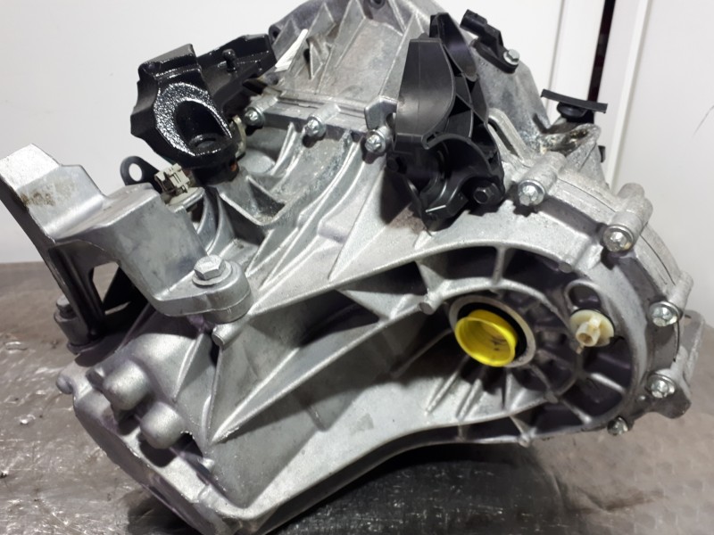 Recambio de caja cambios para renault megane iii coupé-cabrio floride referencia OEM IAM TL4A018  