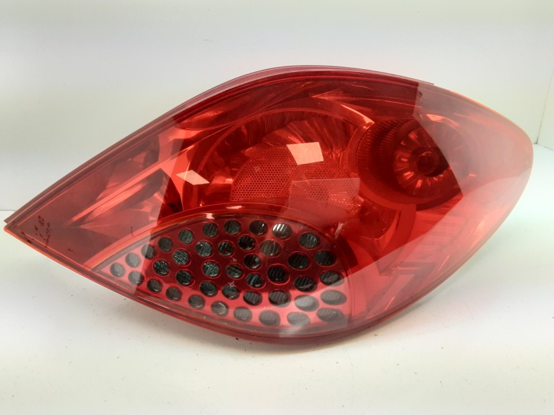 Recambio de piloto trasero derecho para peugeot 207 premium referencia OEM IAM 9649986580  