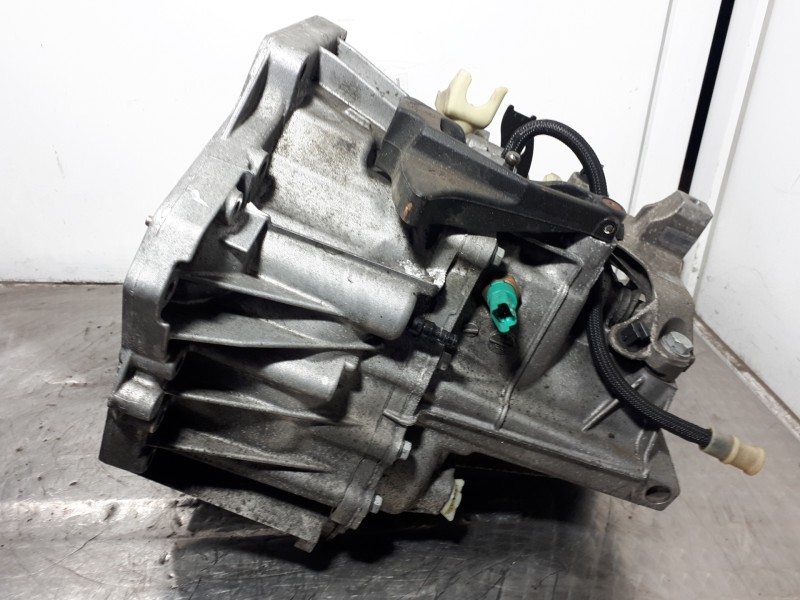 Recambio de caja cambios para renault scenic iii dynamique referencia OEM IAM ND4009  