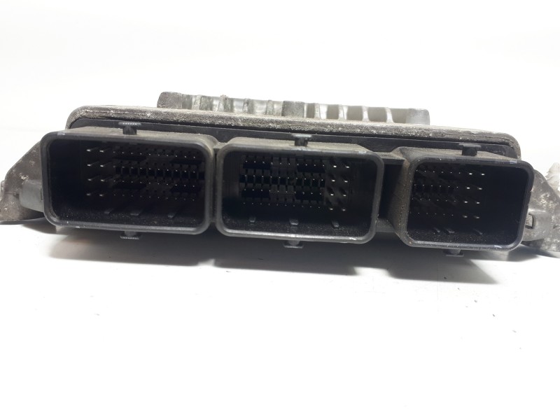 Recambio de centralita motor uce para ford focus berlina (cap) s referencia OEM IAM 5M5112A650MB 5WS40227C SID803Ñ