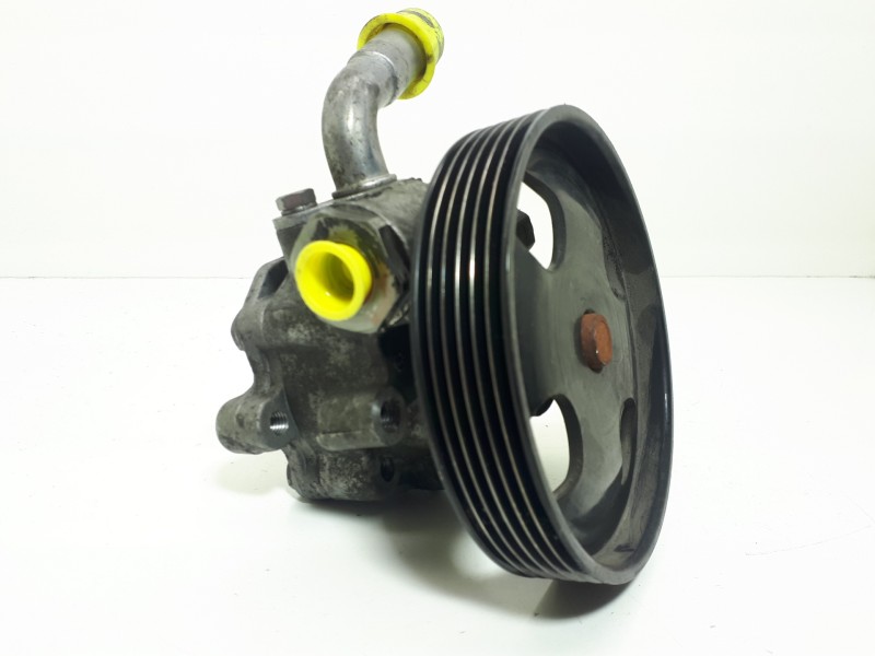 Recambio de bomba direccion para ford fusion (cbk) ambiente referencia OEM IAM 2S6C3A696DD  