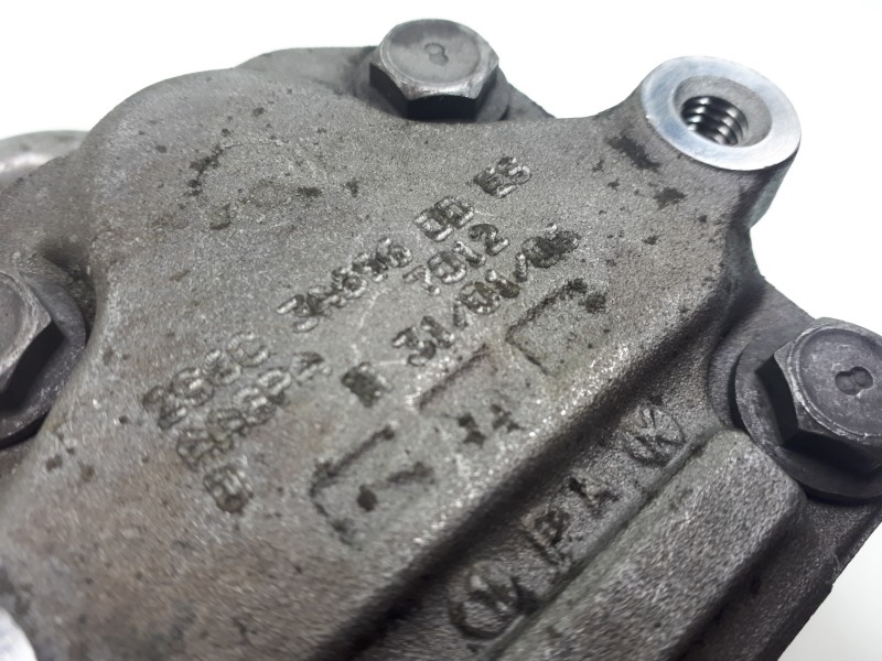 Recambio de bomba direccion para ford fusion (cbk) ambiente referencia OEM IAM 2S6C3A696DD  