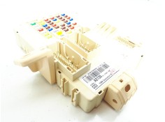 Recambio de caja reles / fusibles para kia cee´d drive referencia OEM IAM 91950A21301317303007 A21301703030294