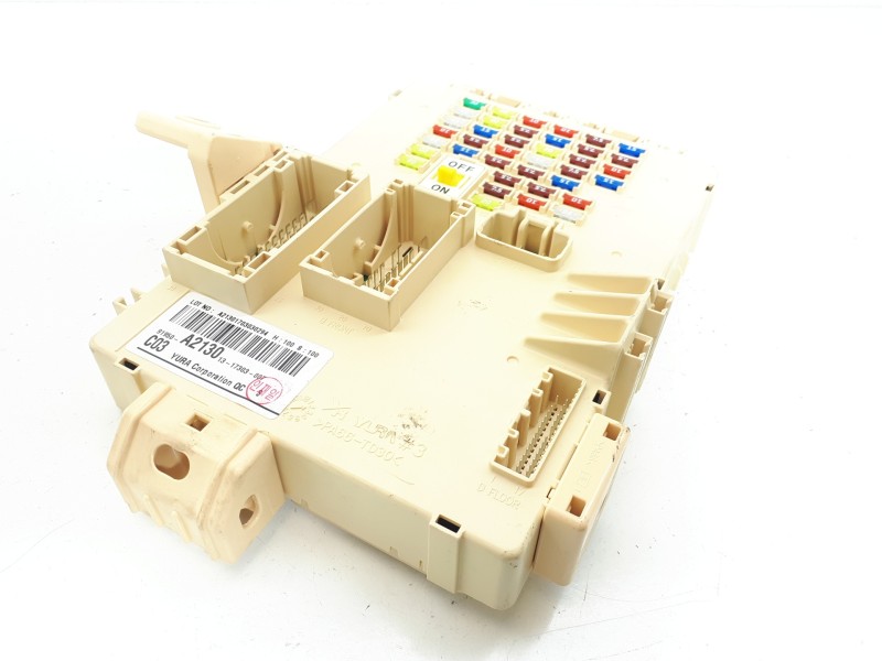 Recambio de caja reles / fusibles para kia cee´d drive referencia OEM IAM 91950A21301317303007 A21301703030294 