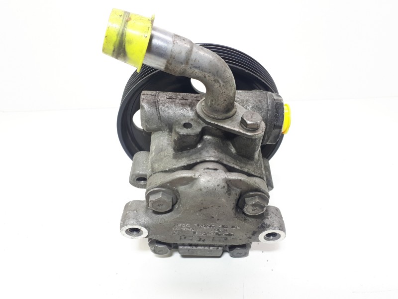 Recambio de bomba direccion para ford fusion (cbk) ambiente referencia OEM IAM 2S6C3A696DD  
