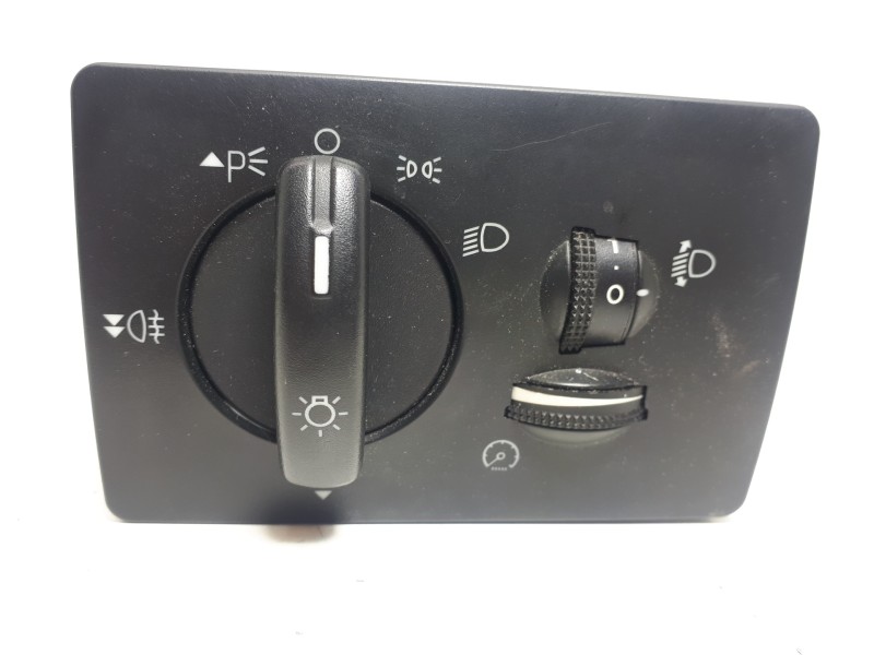 Recambio de mando luces para ford focus berlina (cap) s referencia OEM IAM 4M5T13A024AA  