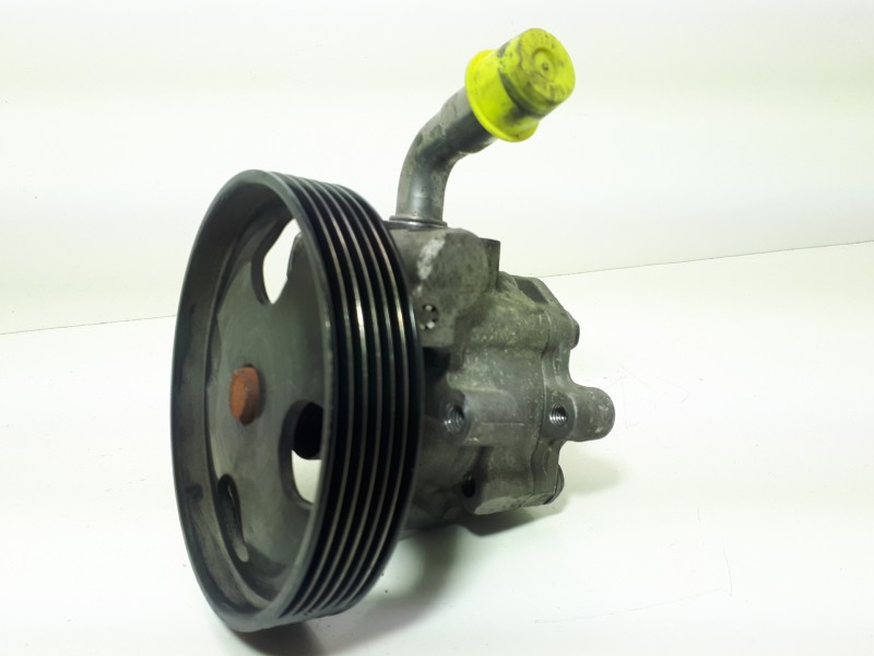 Recambio de bomba direccion para ford fusion (cbk) ambiente referencia OEM IAM 2S6C3A696DD  