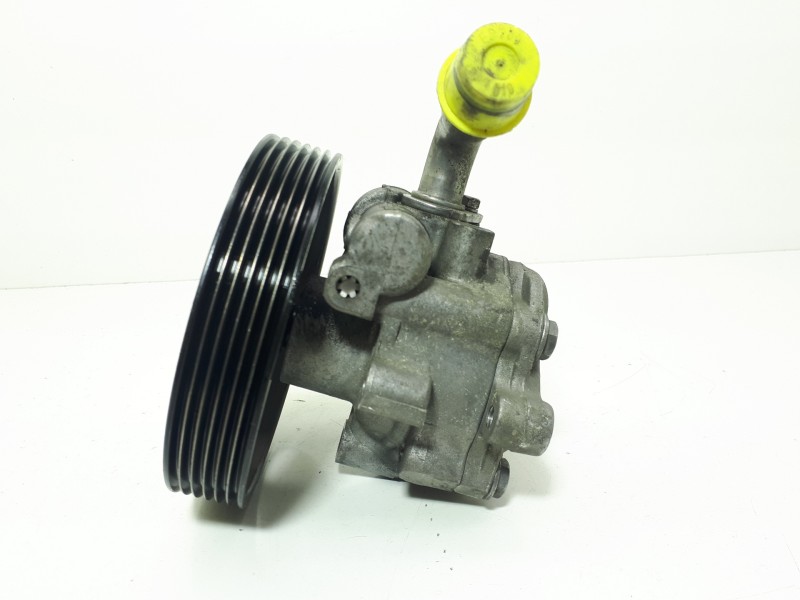 Recambio de bomba direccion para ford fusion (cbk) ambiente referencia OEM IAM 2S6C3A696DD  