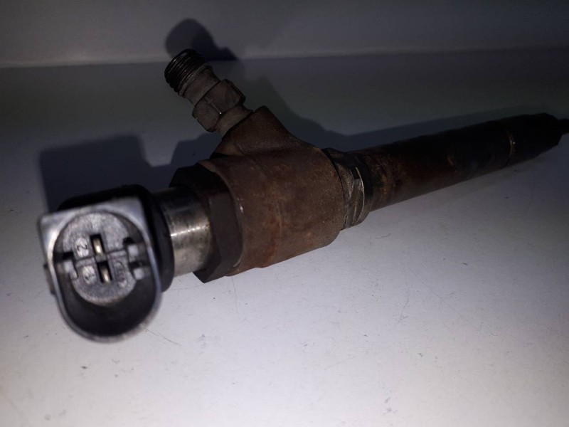 Recambio de inyector para peugeot 407 coupe pack referencia OEM IAM 5U3Q9K546AA  