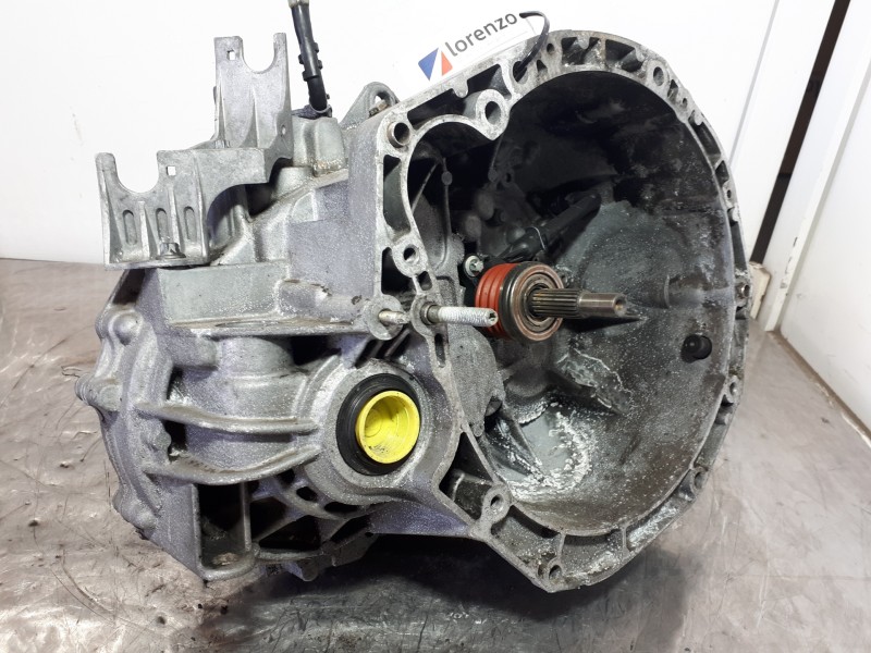 Recambio de caja cambios para renault megane ii berlina 5p confort authentique referencia OEM IAM ND0001  