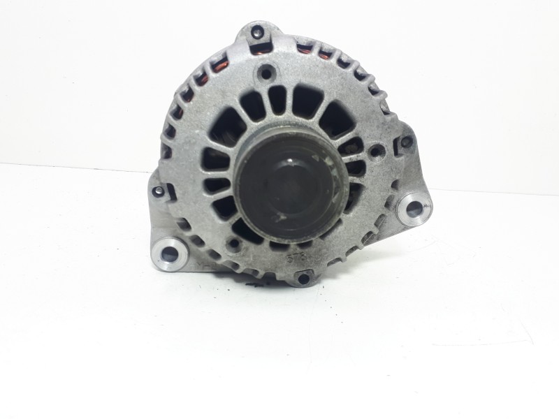 Recambio de alternador para ssangyong rodius xdi premium referencia OEM IAM A6651540202 140A 