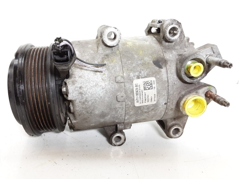 Recambio de compresor aire acondicionado para ford fiesta (ccn) black&white edition referencia OEM IAM AV1119D629BC  