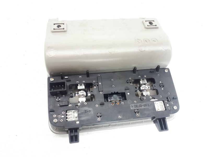 Recambio de luz interior para kia cee´d drive referencia OEM IAM 92800A50XX  