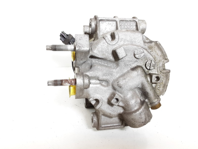 Recambio de compresor aire acondicionado para ford fiesta (ccn) black&white edition referencia OEM IAM AV1119D629BC  