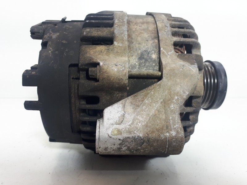 Recambio de alternador para ssangyong rexton 270 xdi limited referencia OEM IAM   